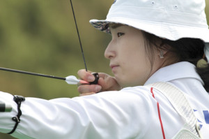 Keeping the string close to the bow arm during the draw reduces stress on joint cartilage 